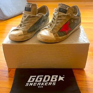 Golden Goose Superstars size 36 (women’s 6)